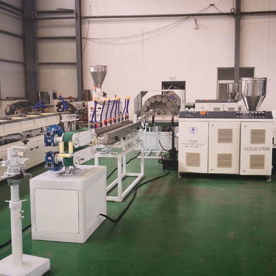 acheter Hypet Plastic PVC Garden Flexible Fiber Renforced Pipe Making Machine / PVC Garden Tapis de production online manufacture
