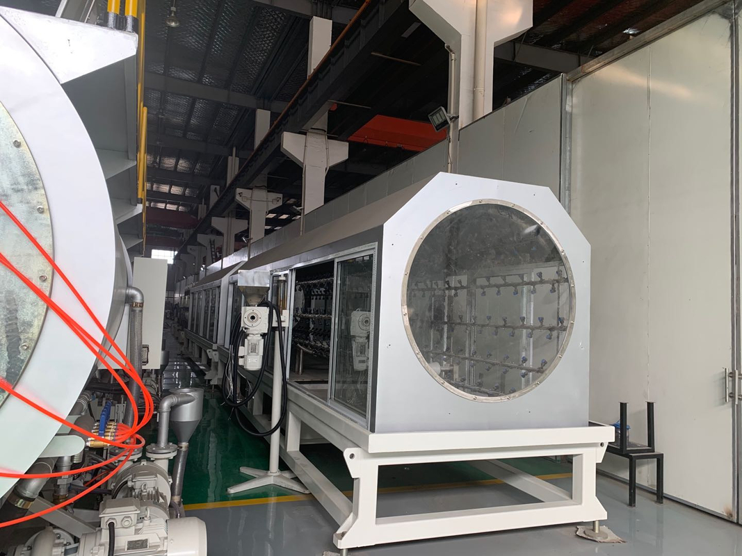 400 mm -1000 mm Plastique HDPE PE tuyaux Machines de fabrication ligne de production avec une grande extrudeuse à vis unique SJ150/38 moteur 400kW Et la sortie 1400kg/h