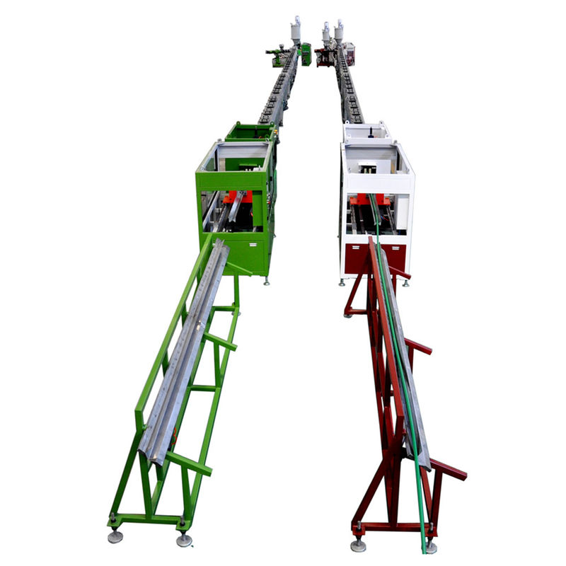 Grande vitesse de machine d'extrusion de double tuyau du PE PPR boudineuse à vis simple de 16 - 32 millimètres SJ90/33
